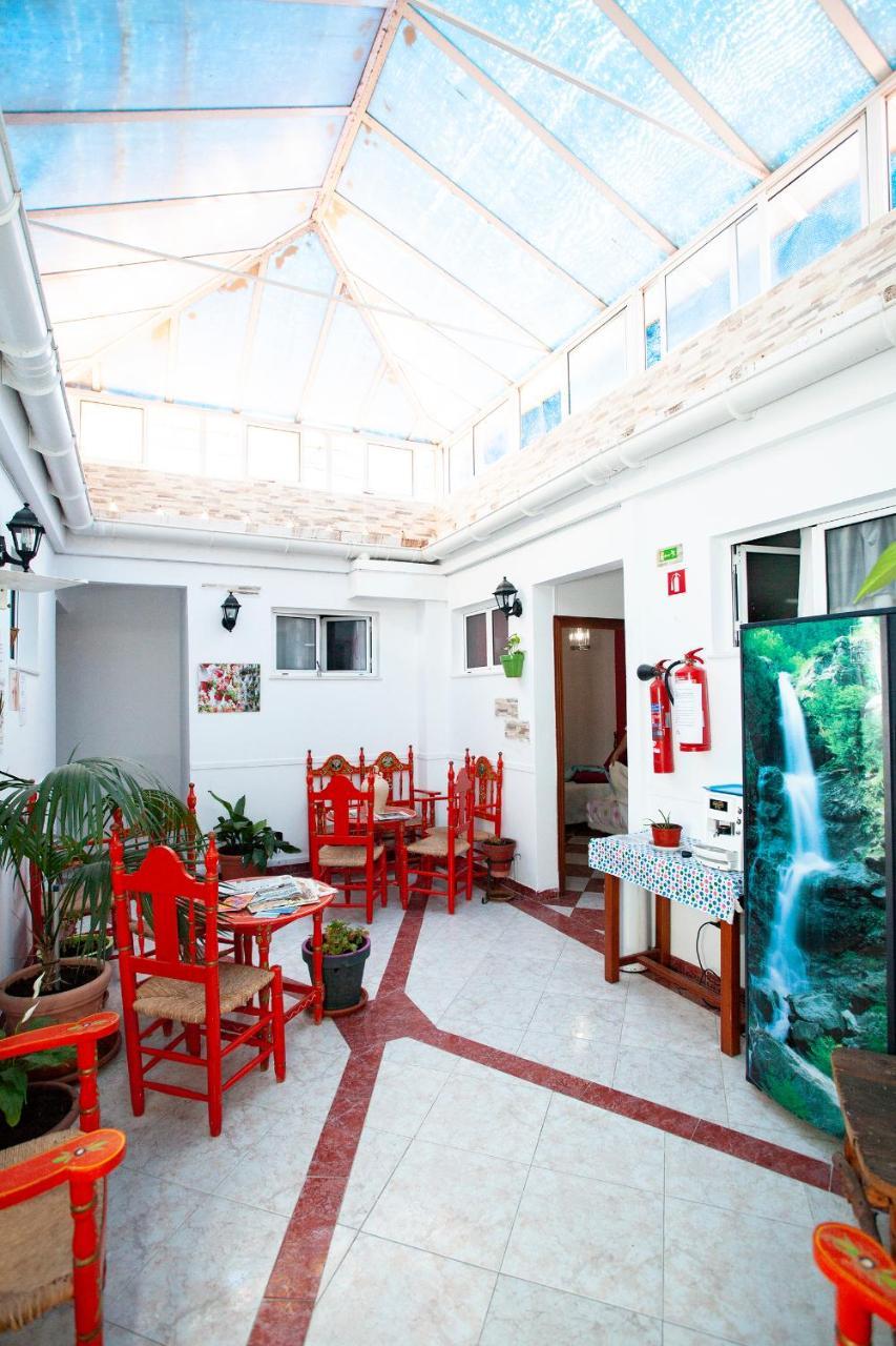 Pension Hidalgo 1 Utrera Bagian luar foto