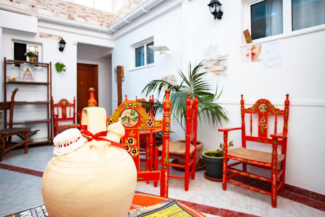 Pension Hidalgo 1 Utrera Bagian luar foto