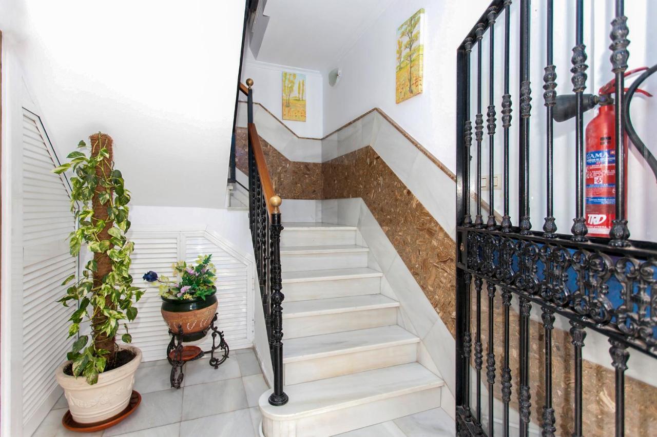 Pension Hidalgo 1 Utrera Bagian luar foto