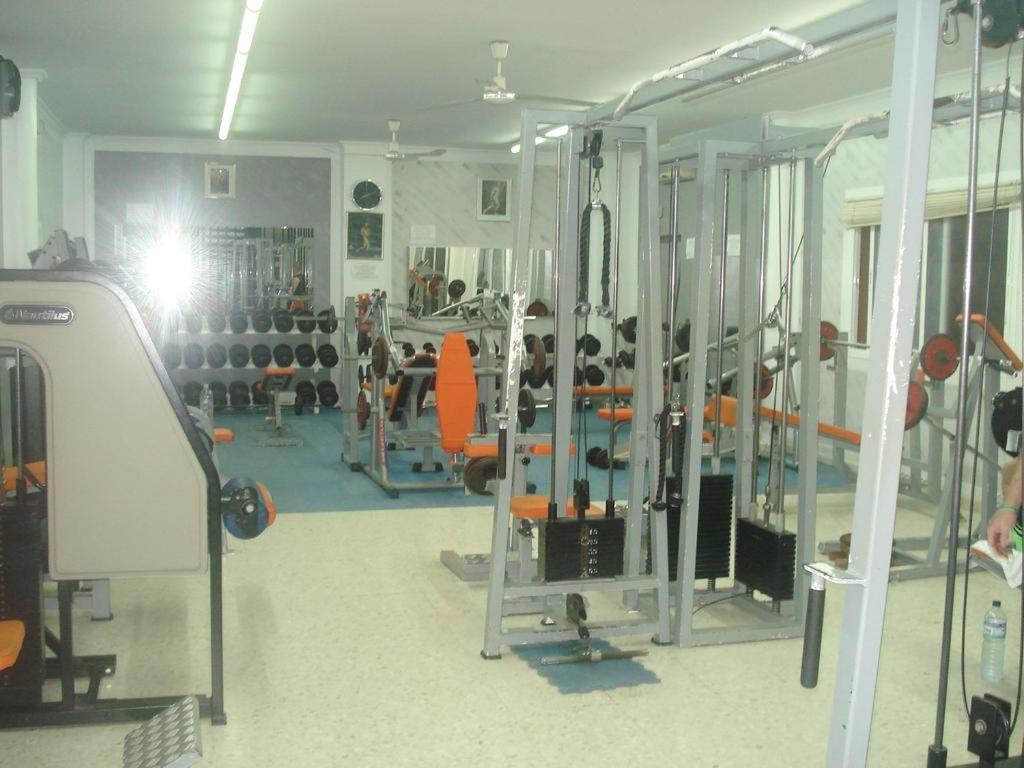 Pension Hidalgo 1 Utrera Bagian luar foto