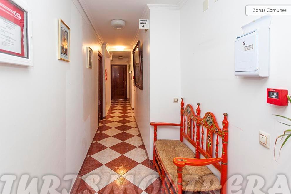 Pension Hidalgo 1 Utrera Bagian luar foto