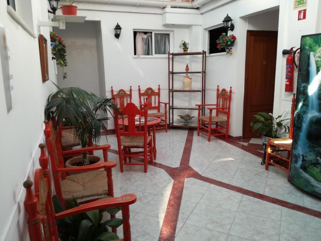 Pension Hidalgo 1 Utrera Bagian luar foto